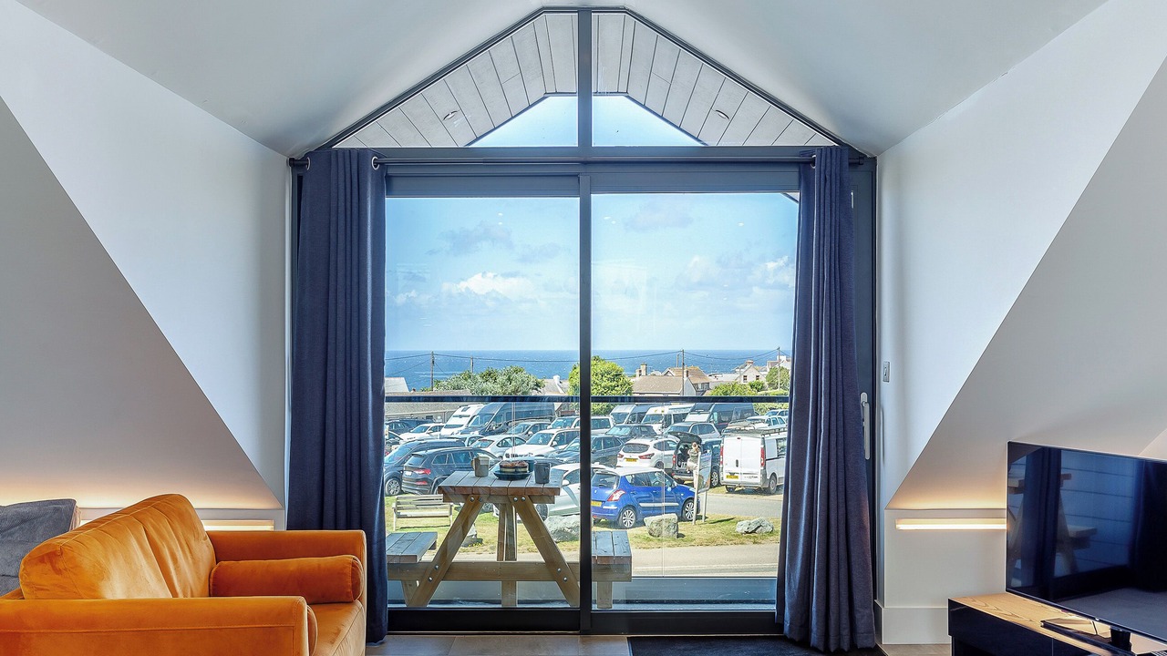 Photo of Others in The Lizard