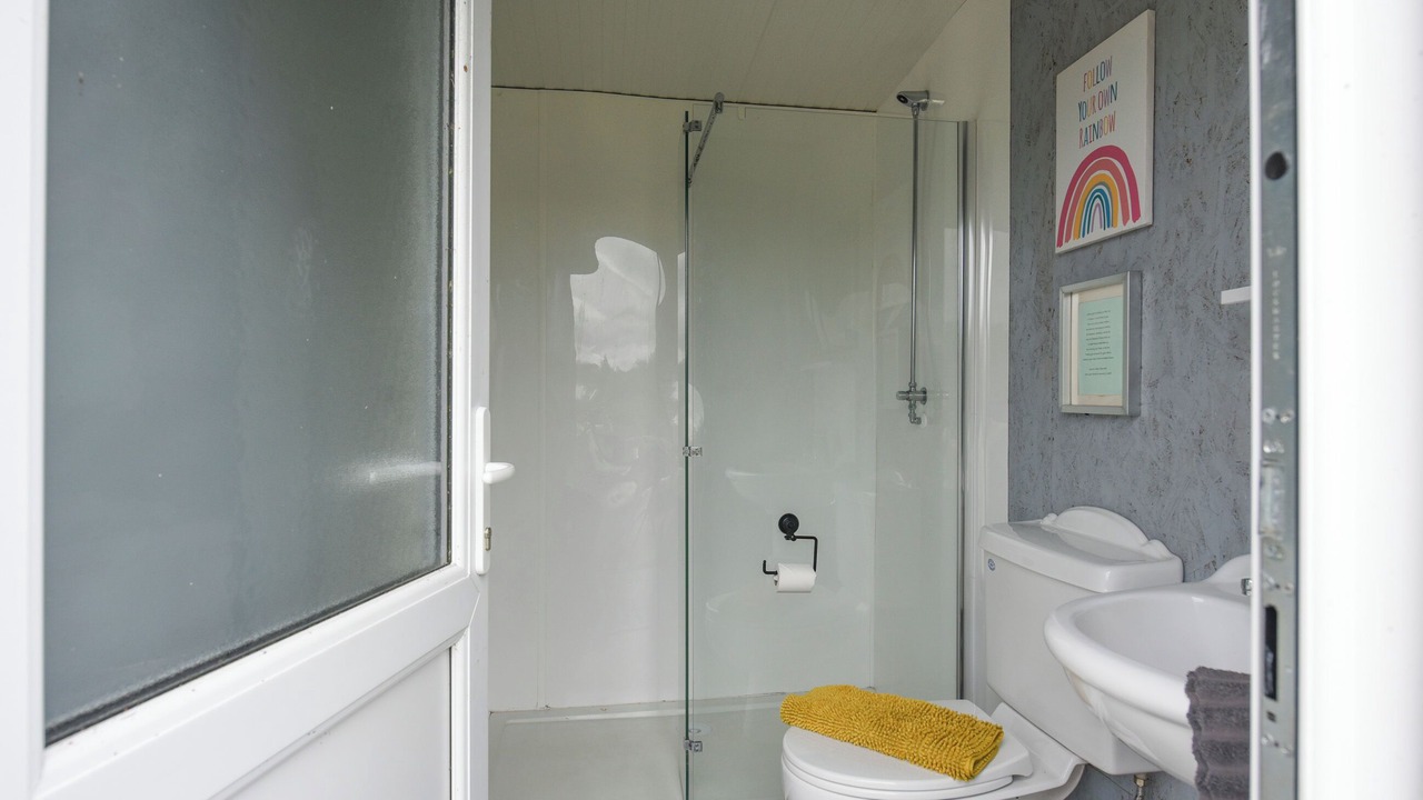 Photo of Bathroom in Llanfair Caereinion