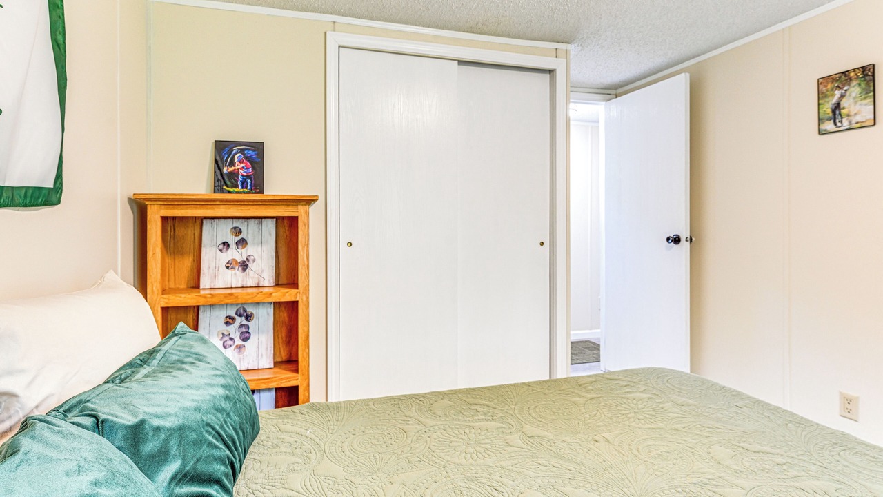 Photo of Bedroom in Nekoosa