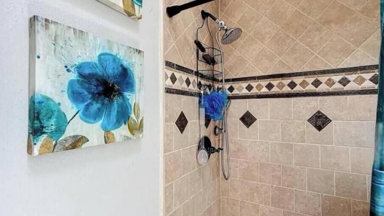 Photo of Bathroom in Fort King District
