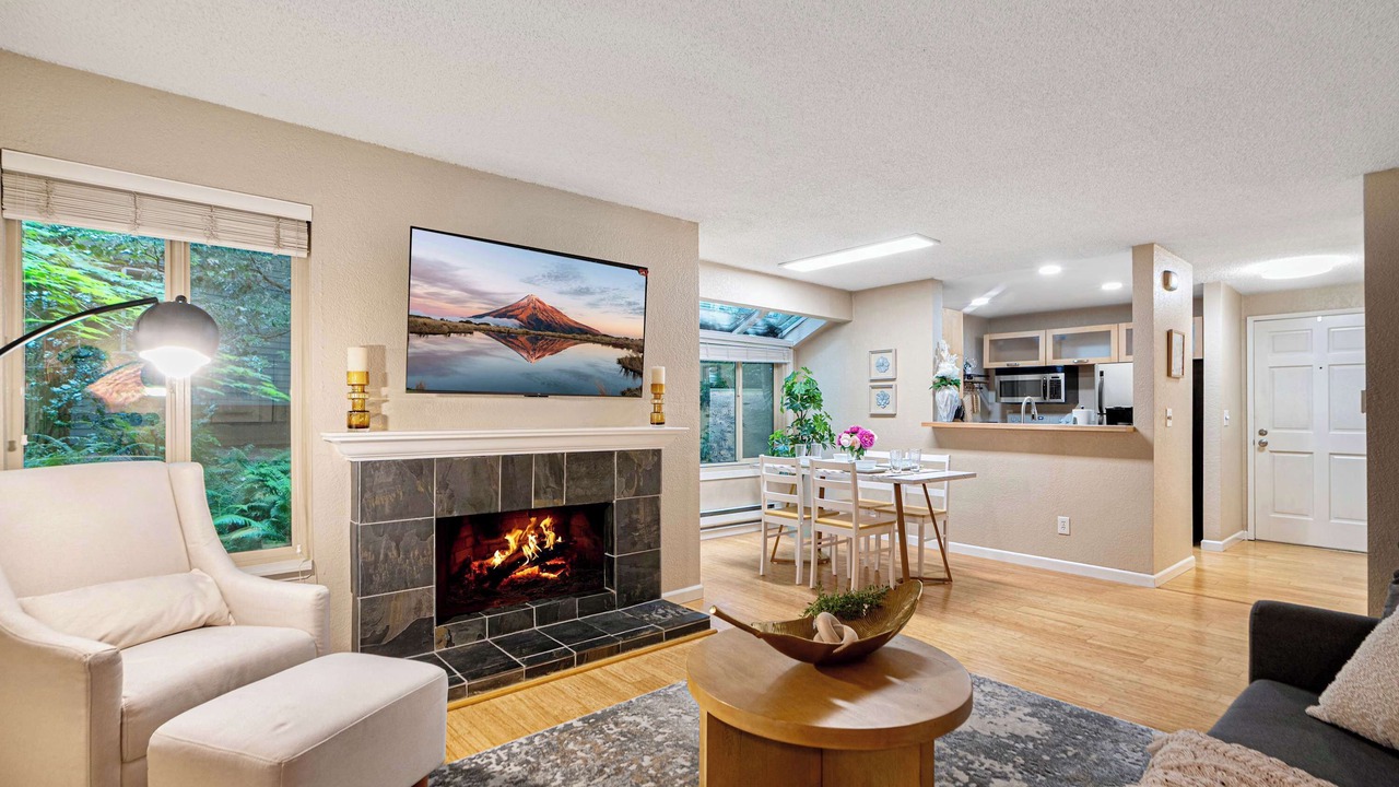 Photo of Livingroom in Redmond
