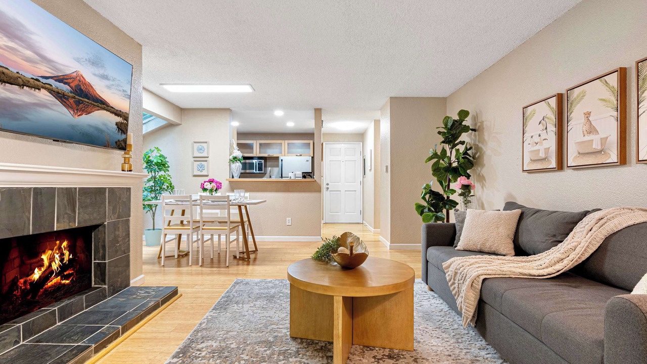 Photo of Livingroom in Redmond