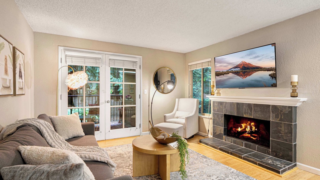 Photo of Livingroom in Redmond