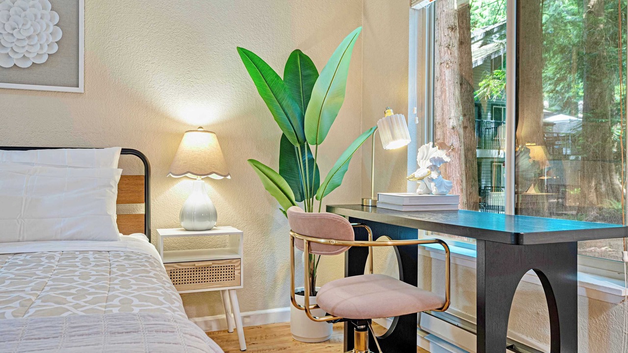 Photo of Bedroom in Redmond