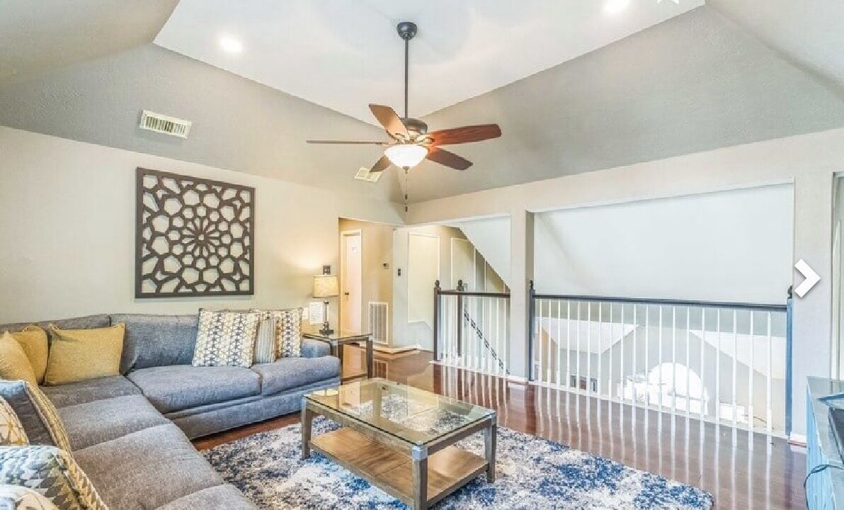 Photo of Livingroom in Cypress