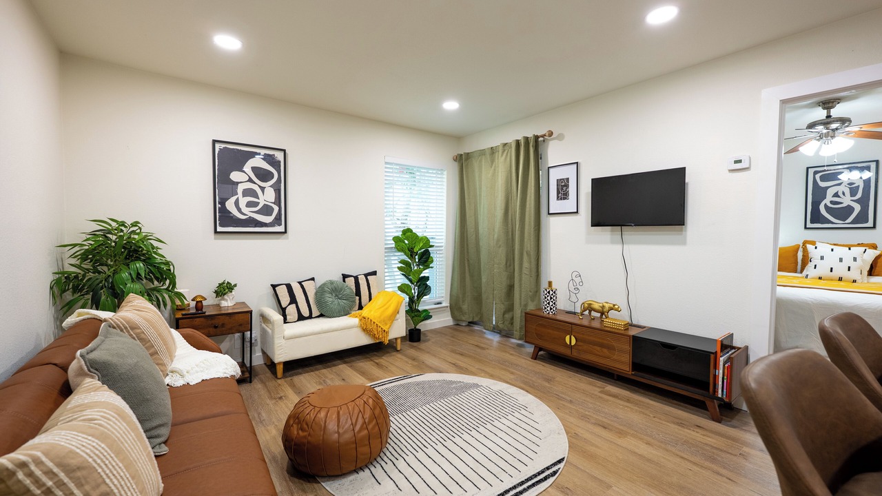 Photo of Livingroom in Uptown