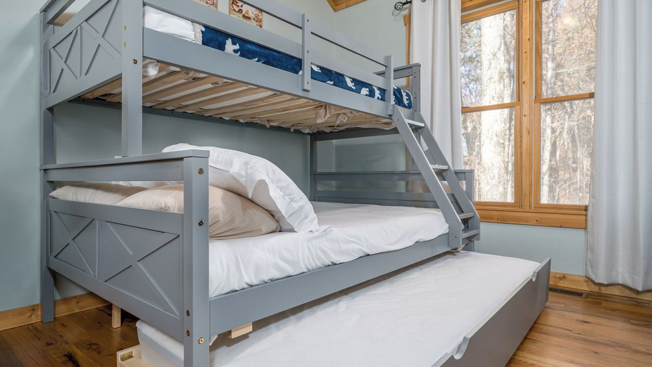 Photo of Bedroom in Eagle Mountain