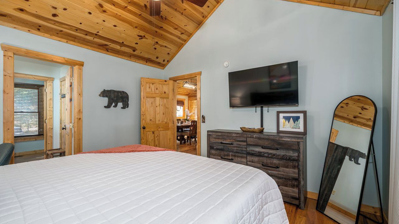 Photo of Bedroom in Eagle Mountain