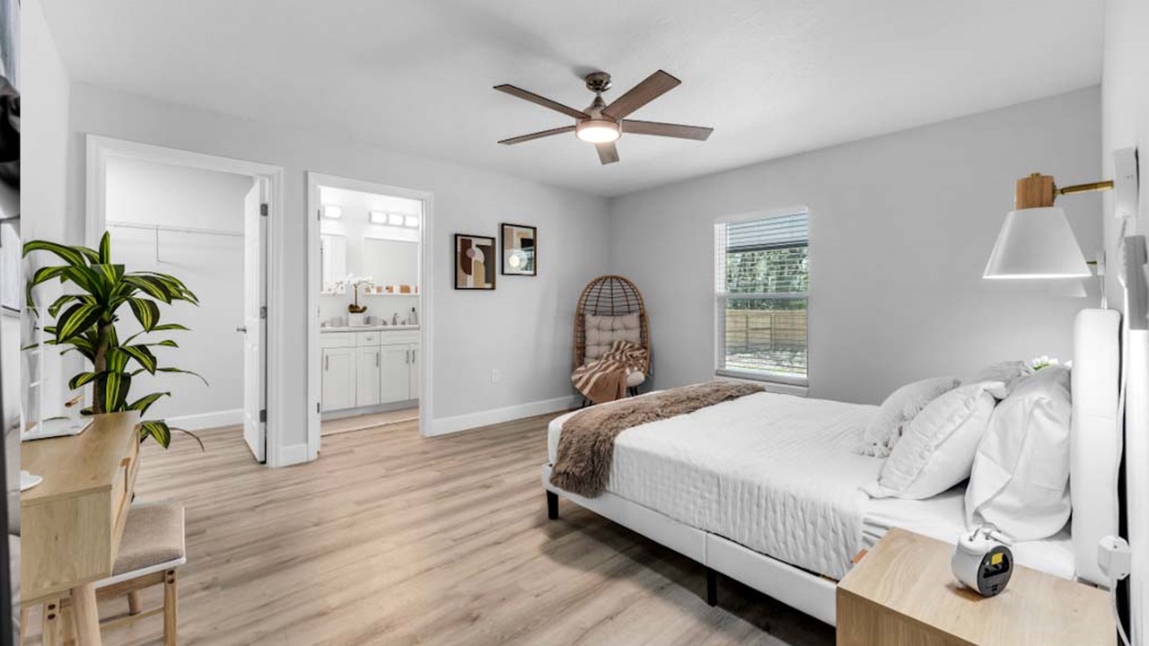 Photo of Bedroom in Dunnellon