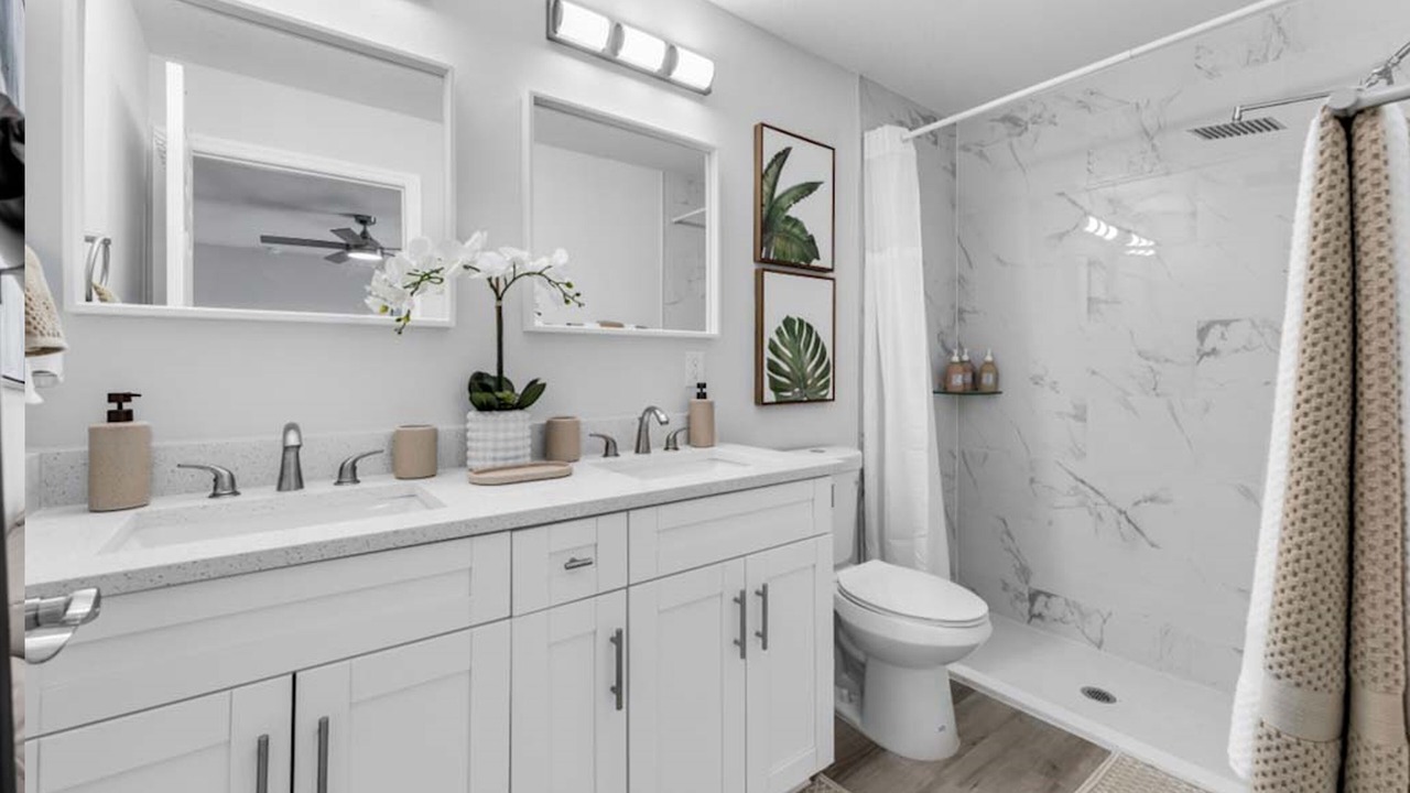 Photo of Bathroom in Dunnellon