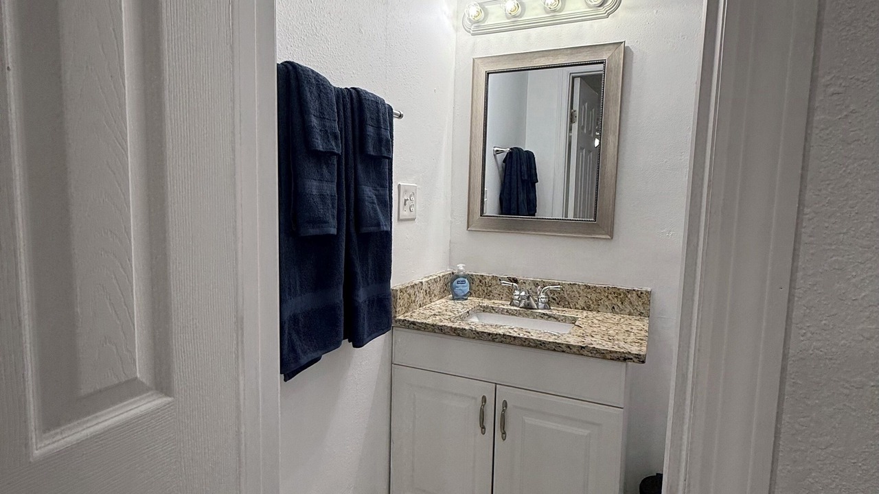 Photo of Bathroom in Regency Park