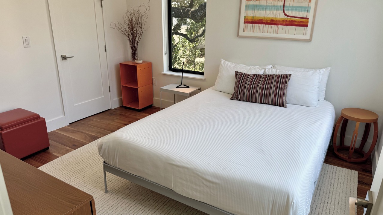 Photo of Bedroom in South River City