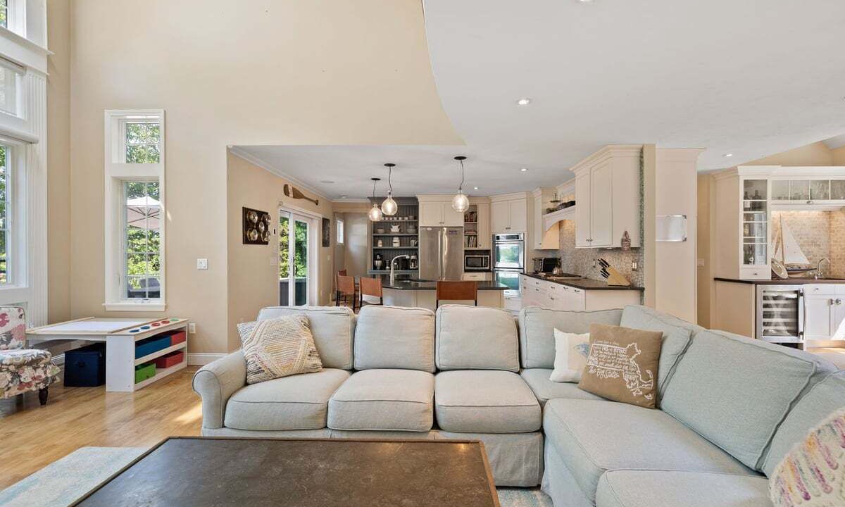 Photo of Livingroom in Cotuit