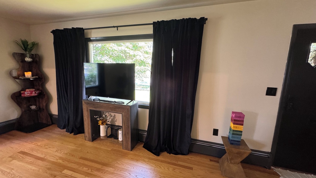 Photo of Livingroom in Williamsport