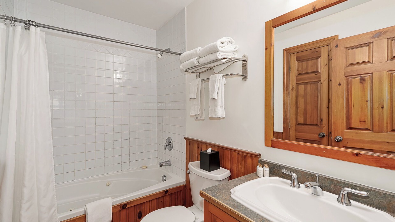 Photo of Bathroom in The Blue Mountains