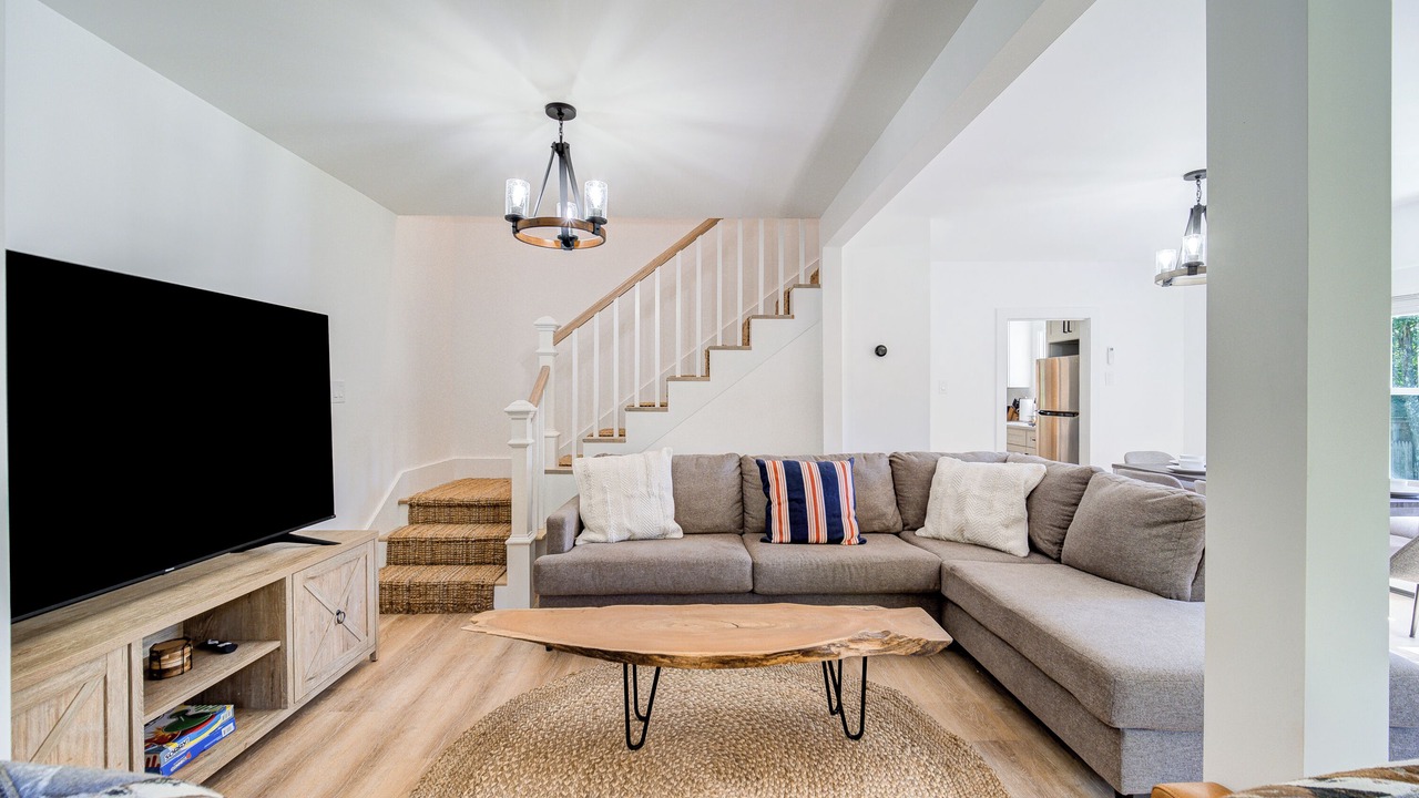 Photo of Livingroom in White Lake