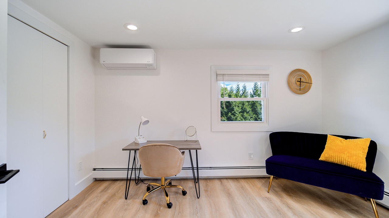 Photo of Livingroom in White Lake