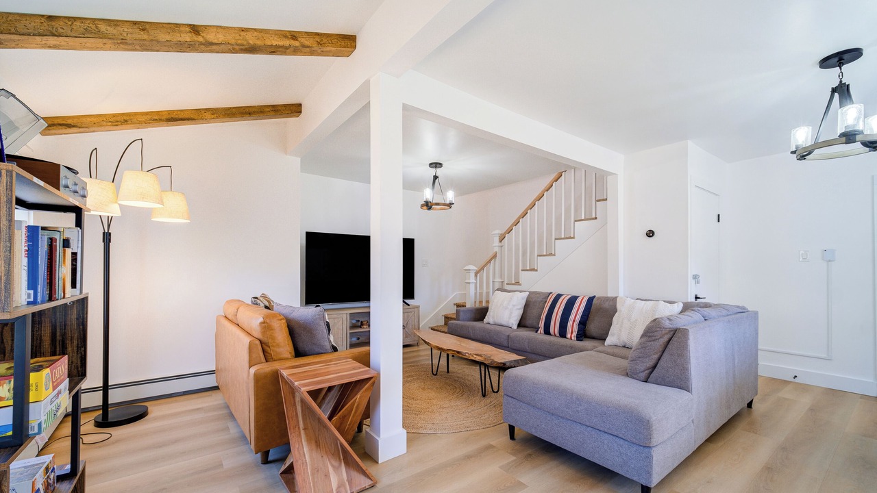 Photo of Livingroom in White Lake