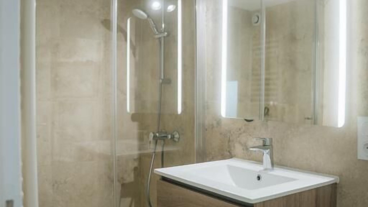 Photo of Bathroom in Tours