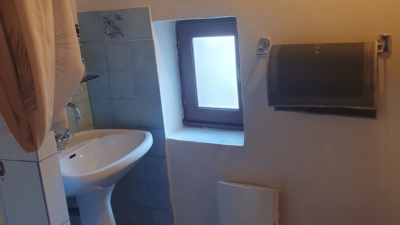 Photo of Bathroom in Saint-Chely-du-Tarn