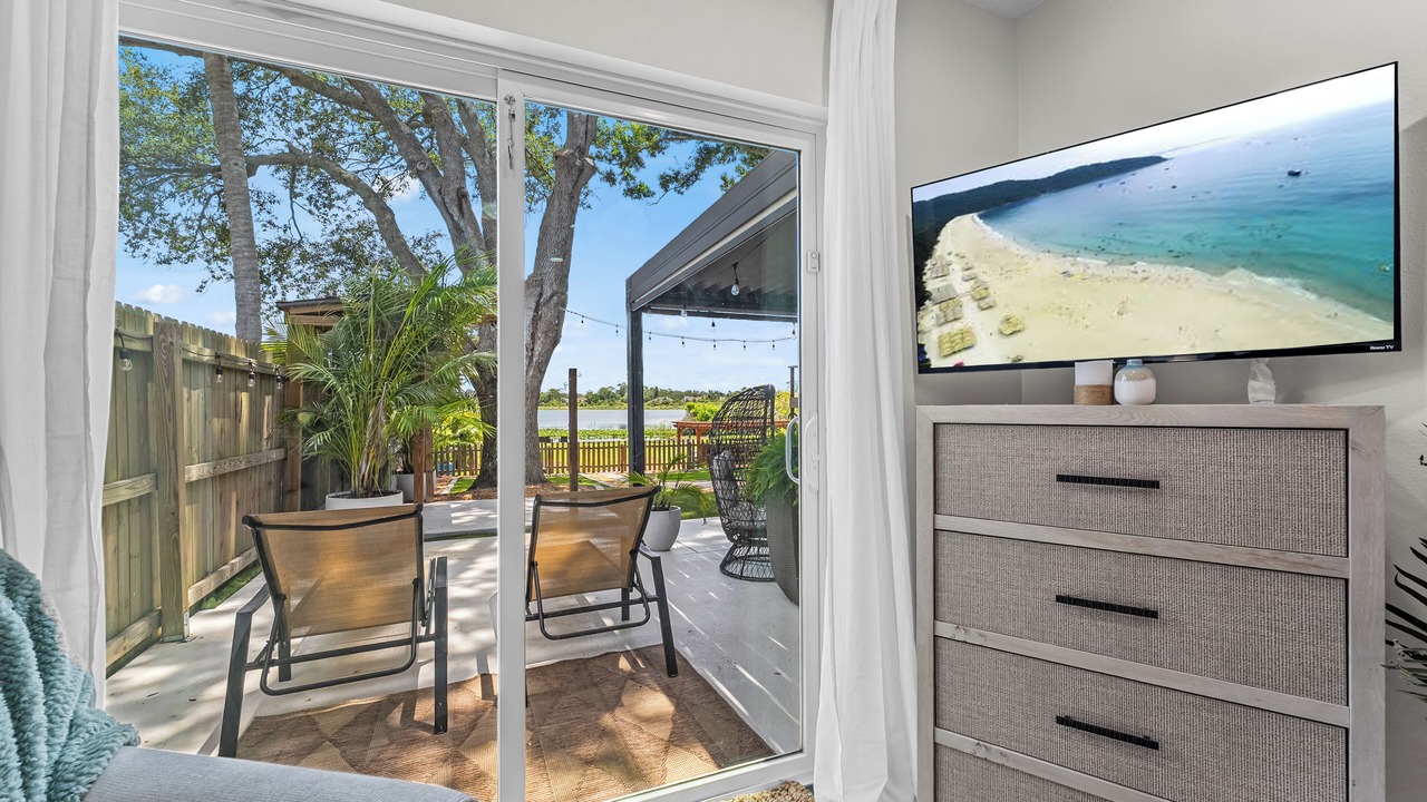 Photo of Livingroom in Lake St. George
