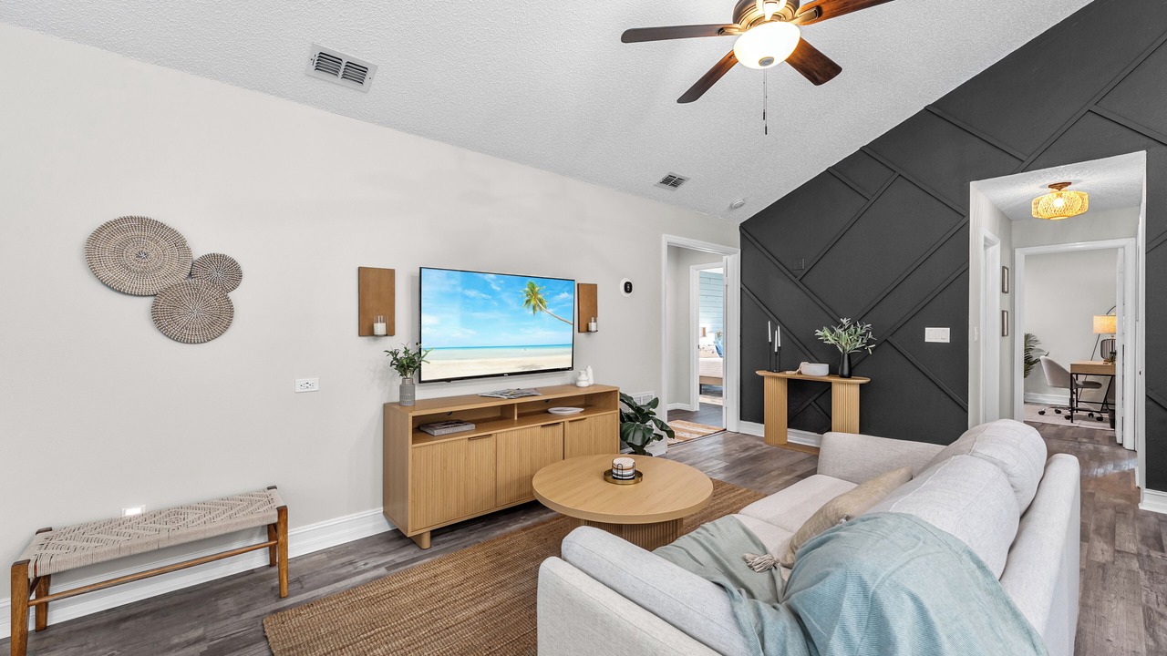 Photo of Livingroom in Lake St. George