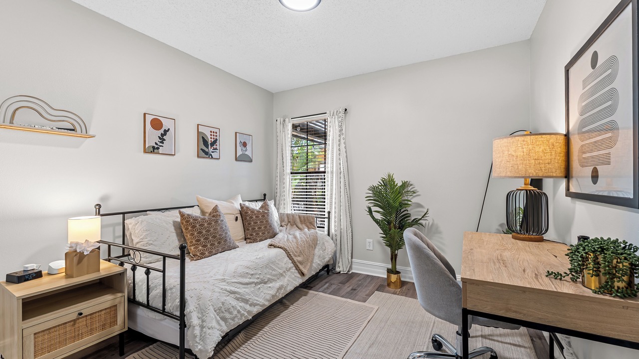 Photo of Bedroom in Lake St. George