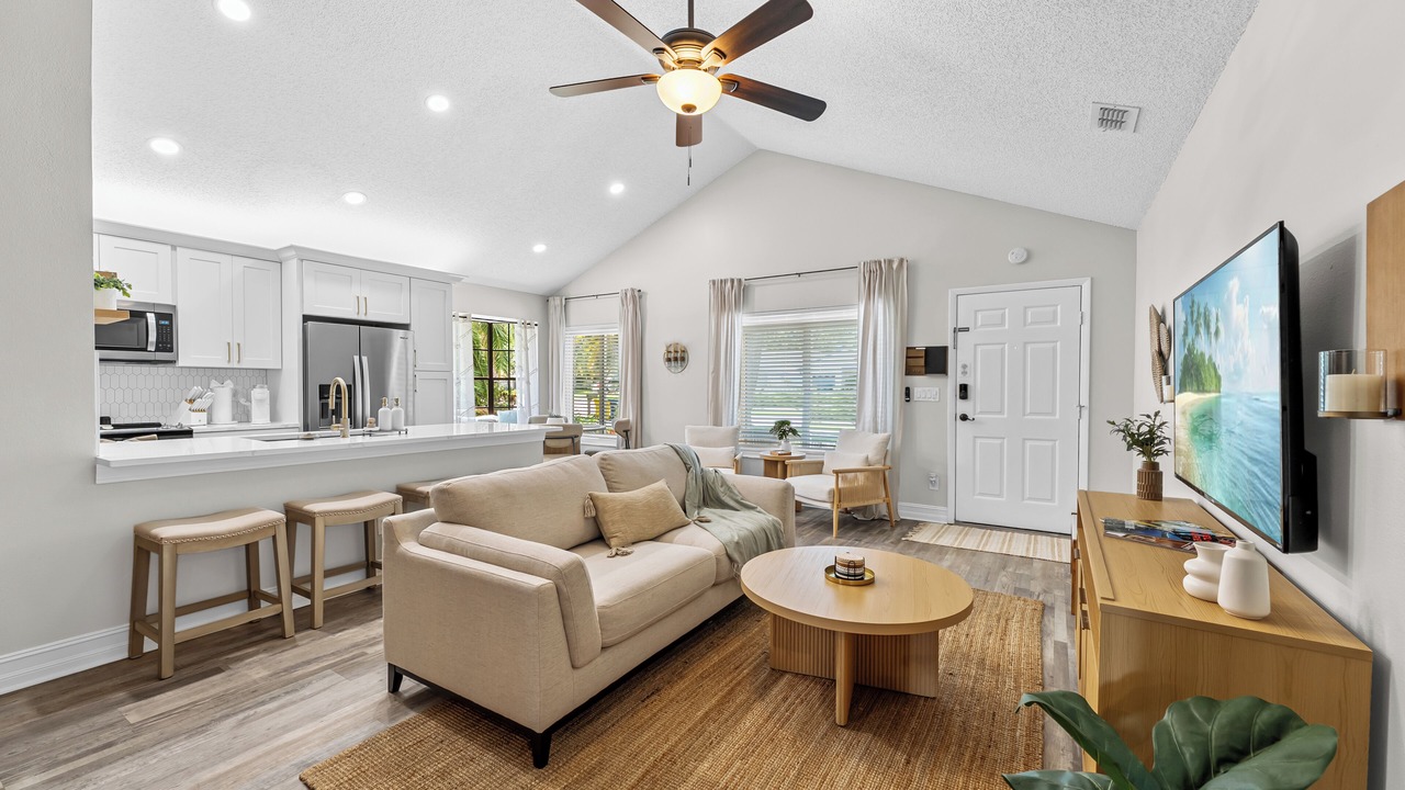 Photo of Livingroom in Lake St. George