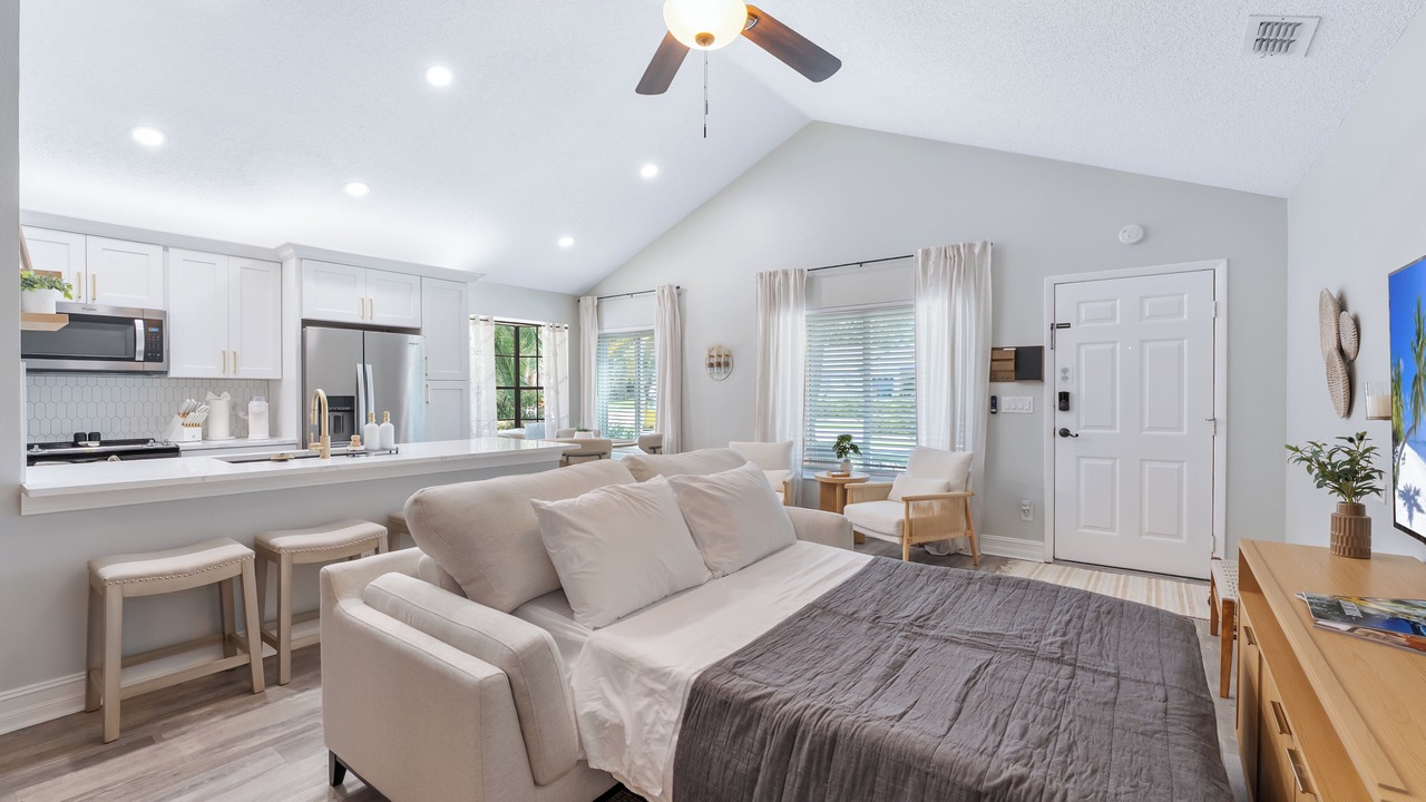 Photo of Bedroom in Lake St. George