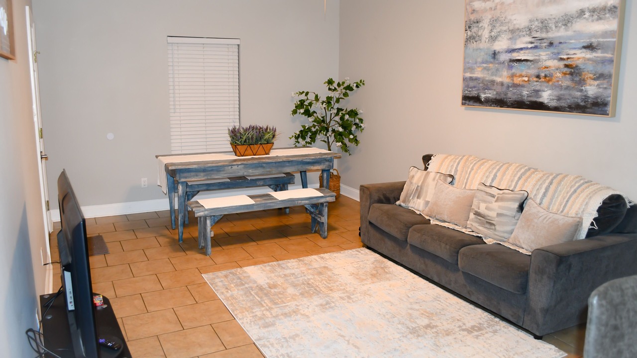 Photo of Livingroom in Sunshine