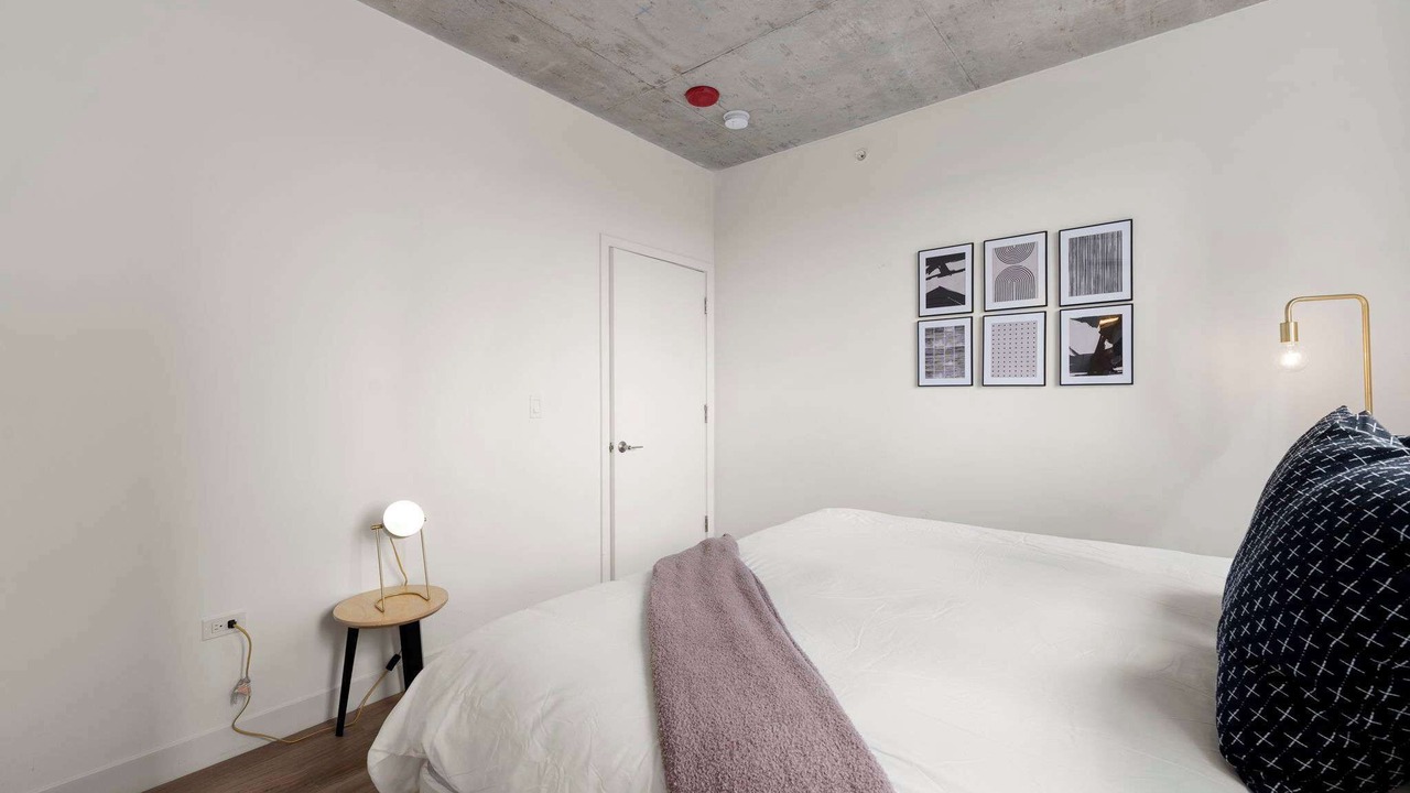Photo of Bedroom in River North