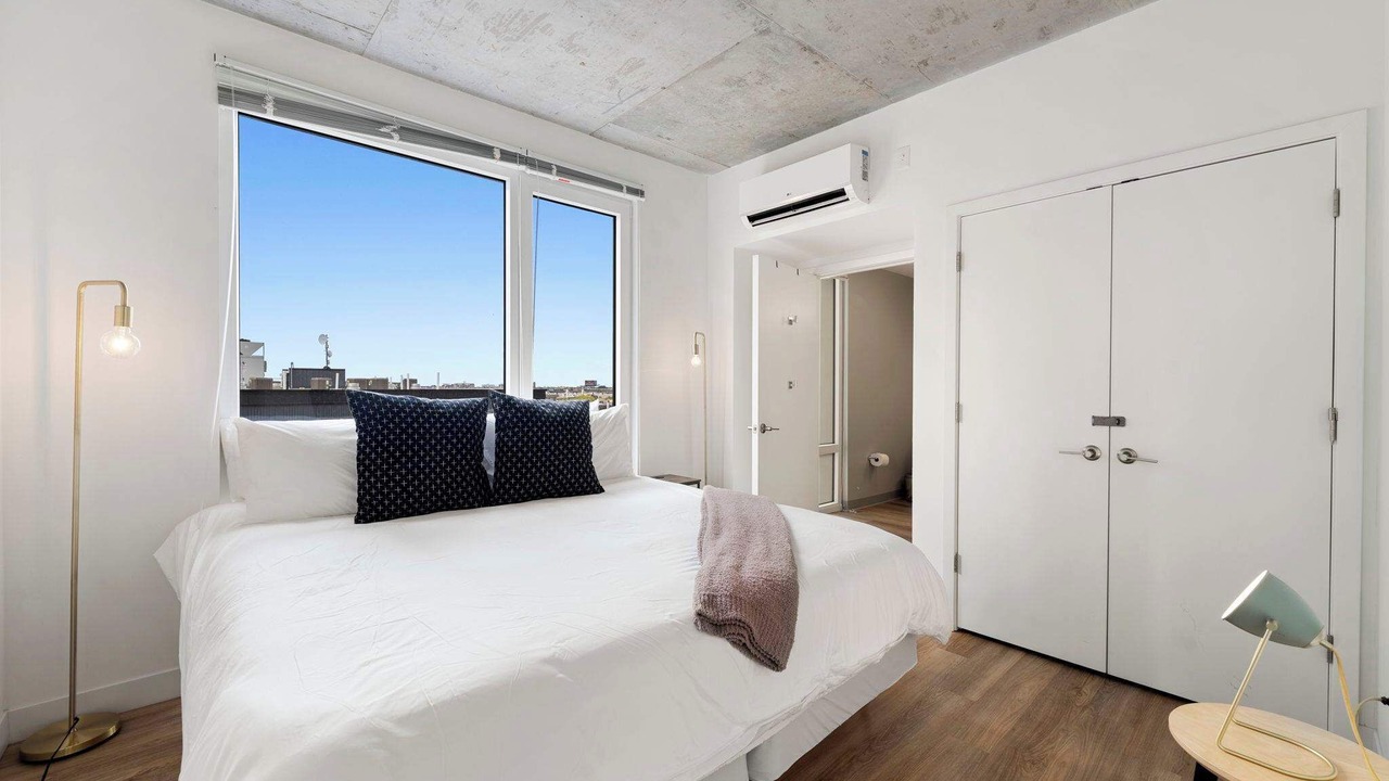 Photo of Bedroom in River North