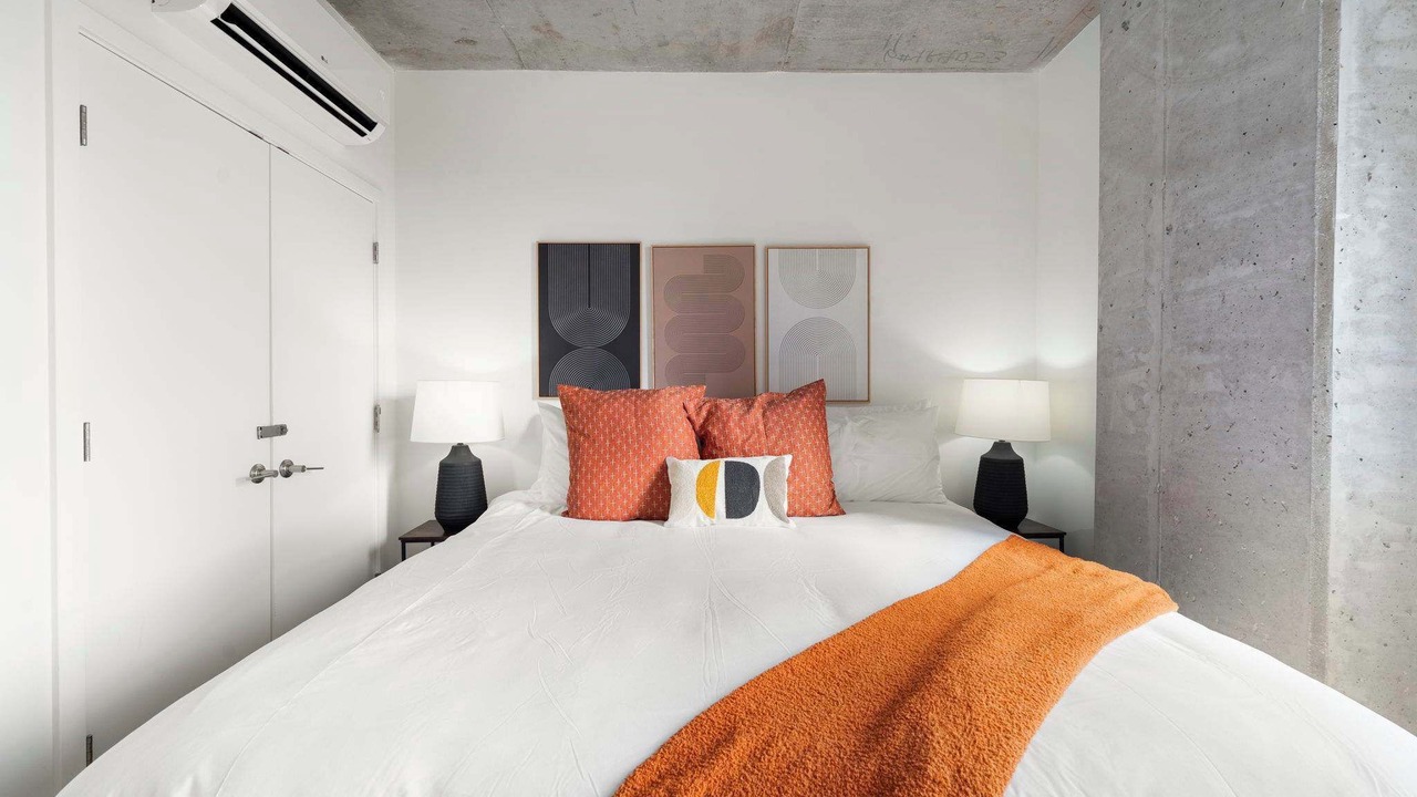 Photo of Bedroom in River North