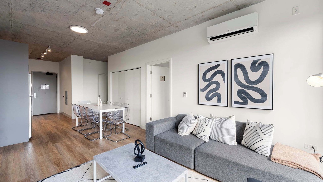 Photo of Livingroom in River North