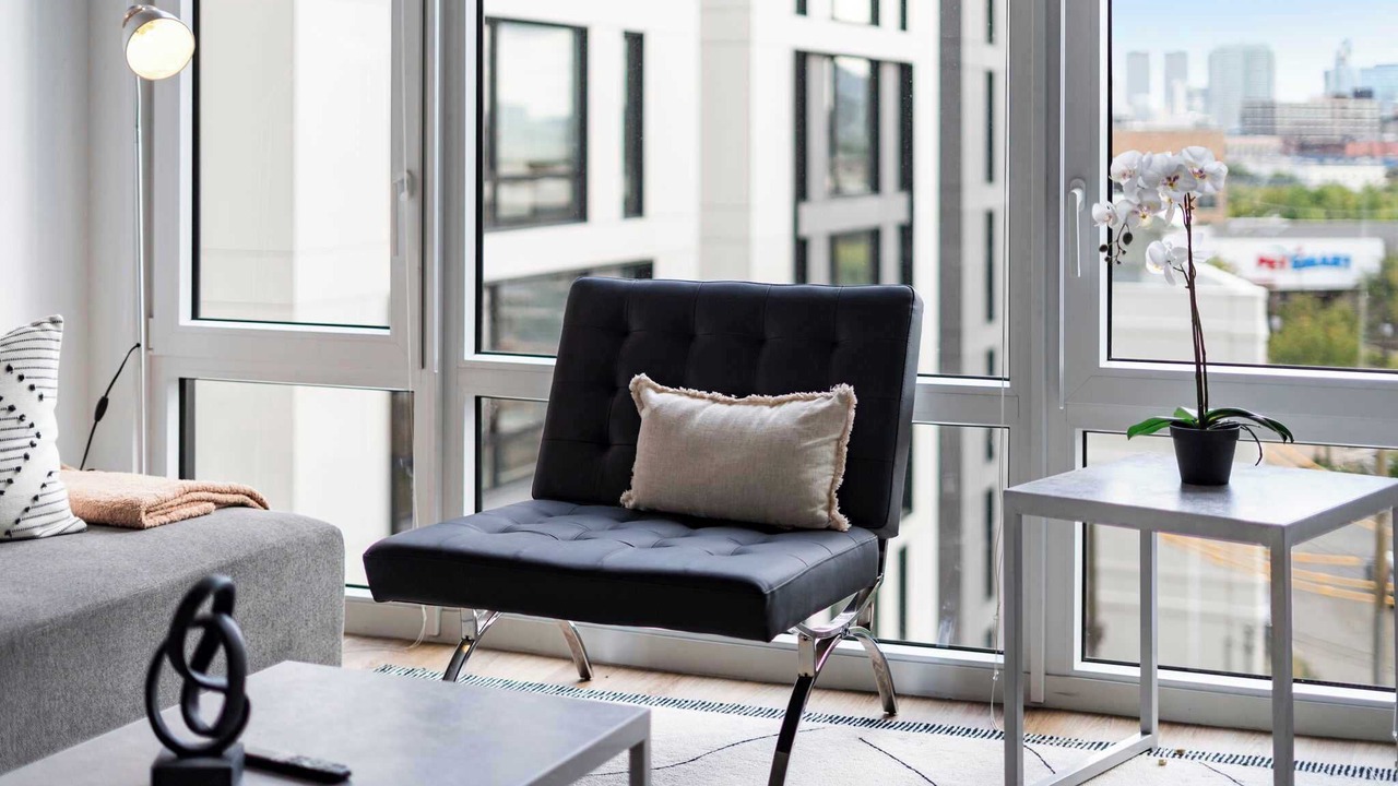 Photo of Livingroom in River North