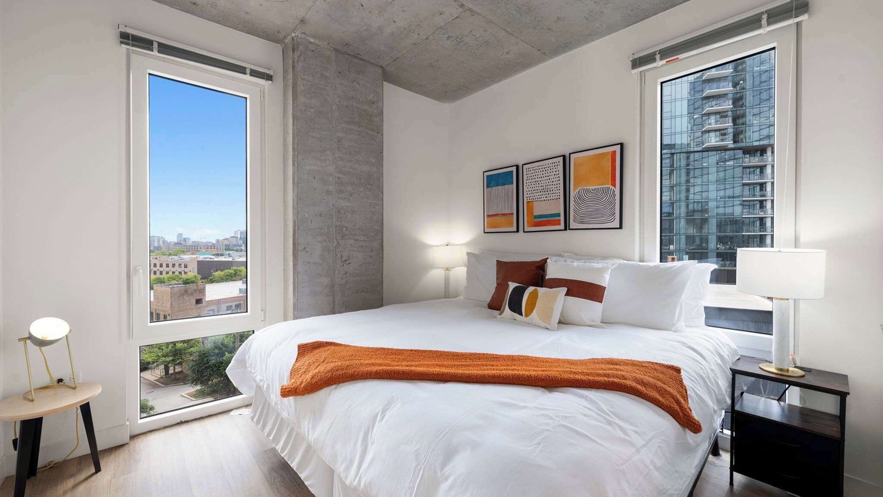 Photo of Bedroom in River North