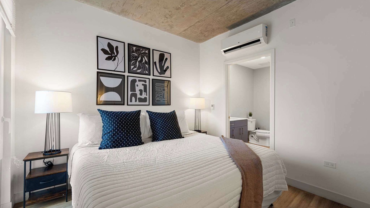 Photo of Bedroom in River North