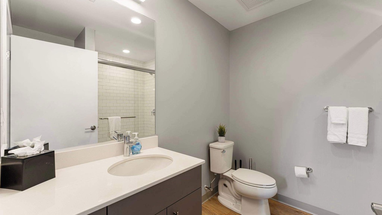 Photo of Bathroom in River North