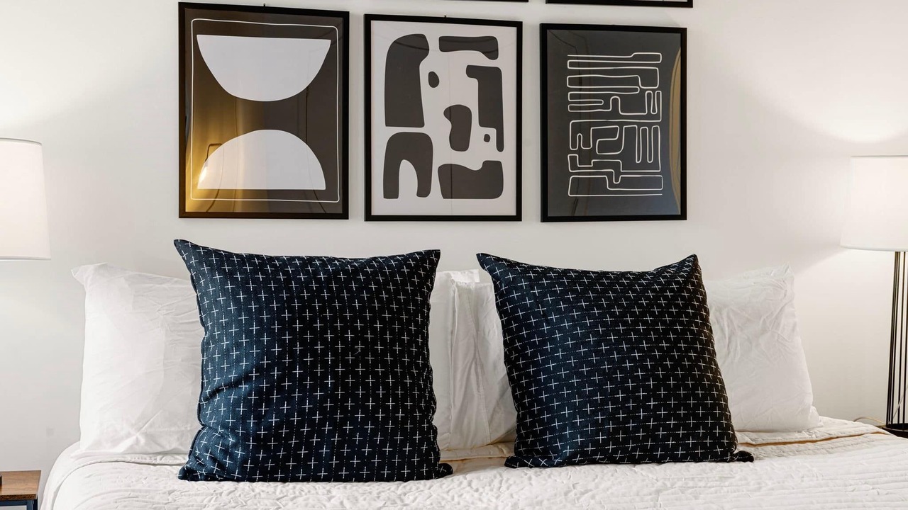 Photo of Bedroom in River North
