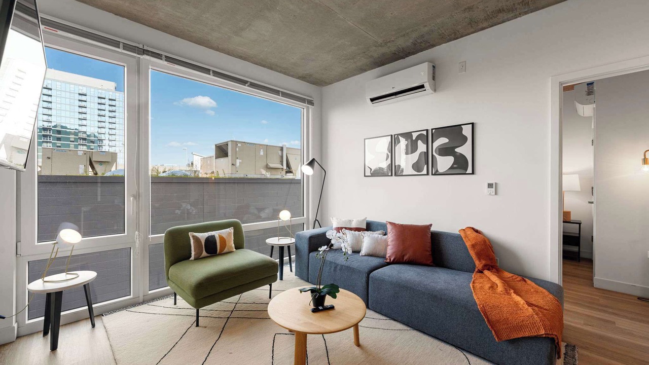 Photo of Livingroom in River North