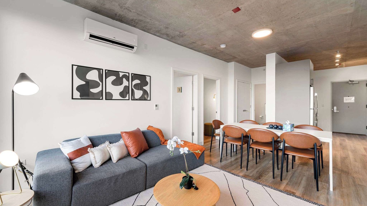 Photo of Livingroom in River North
