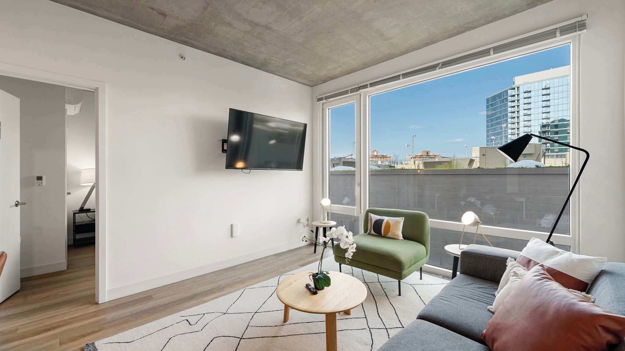 Photo of Livingroom in River North