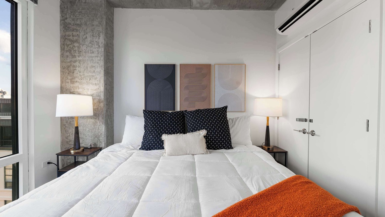 Photo of Bedroom in River North