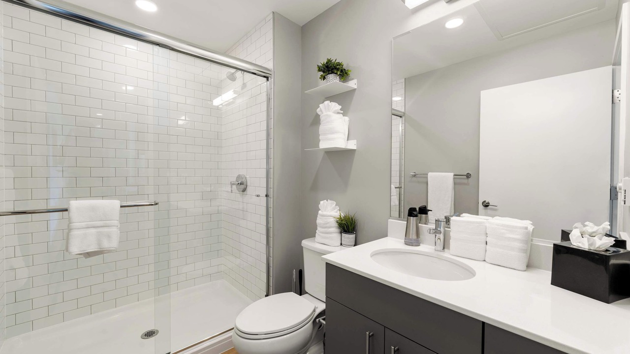 Photo of Bathroom in River North