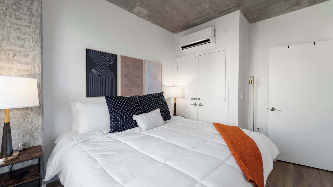 Photo of Bedroom in River North