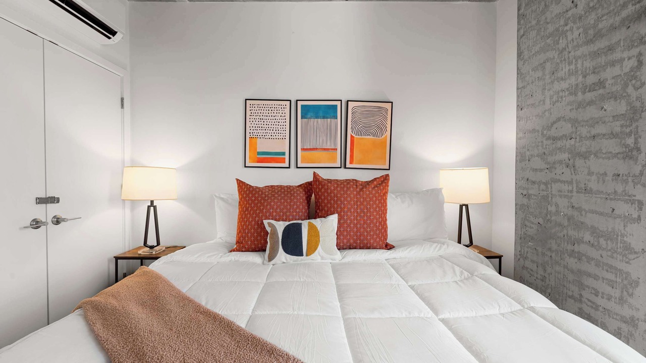 Photo of Bedroom in River North
