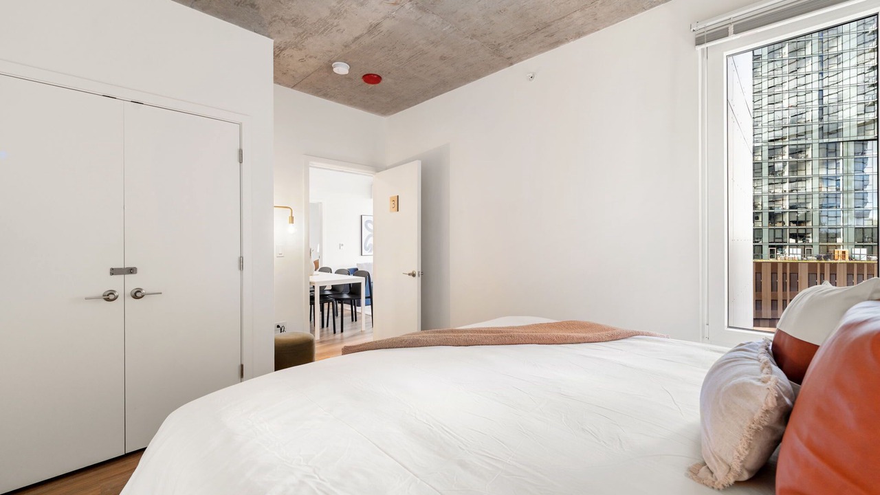 Photo of Bedroom in River North