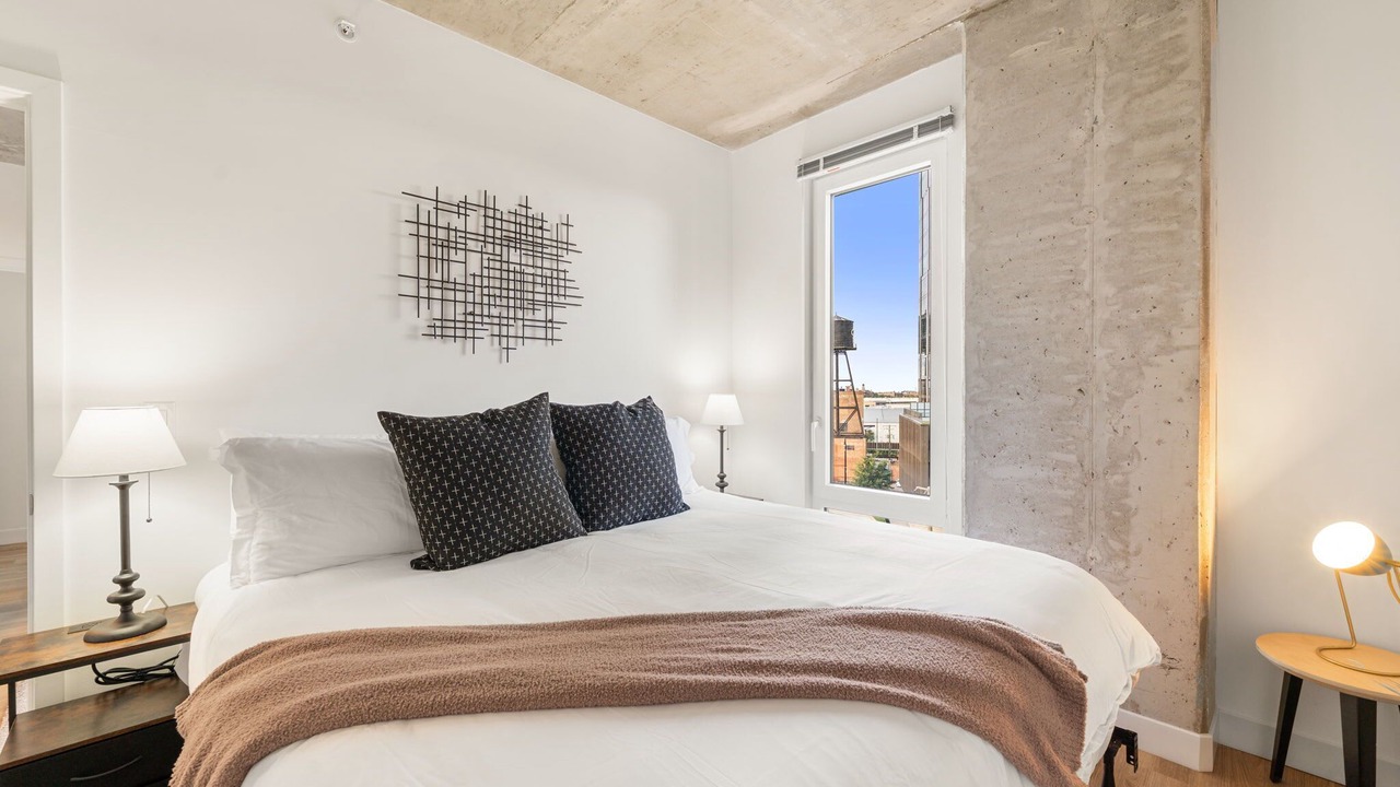 Photo of Bedroom in River North