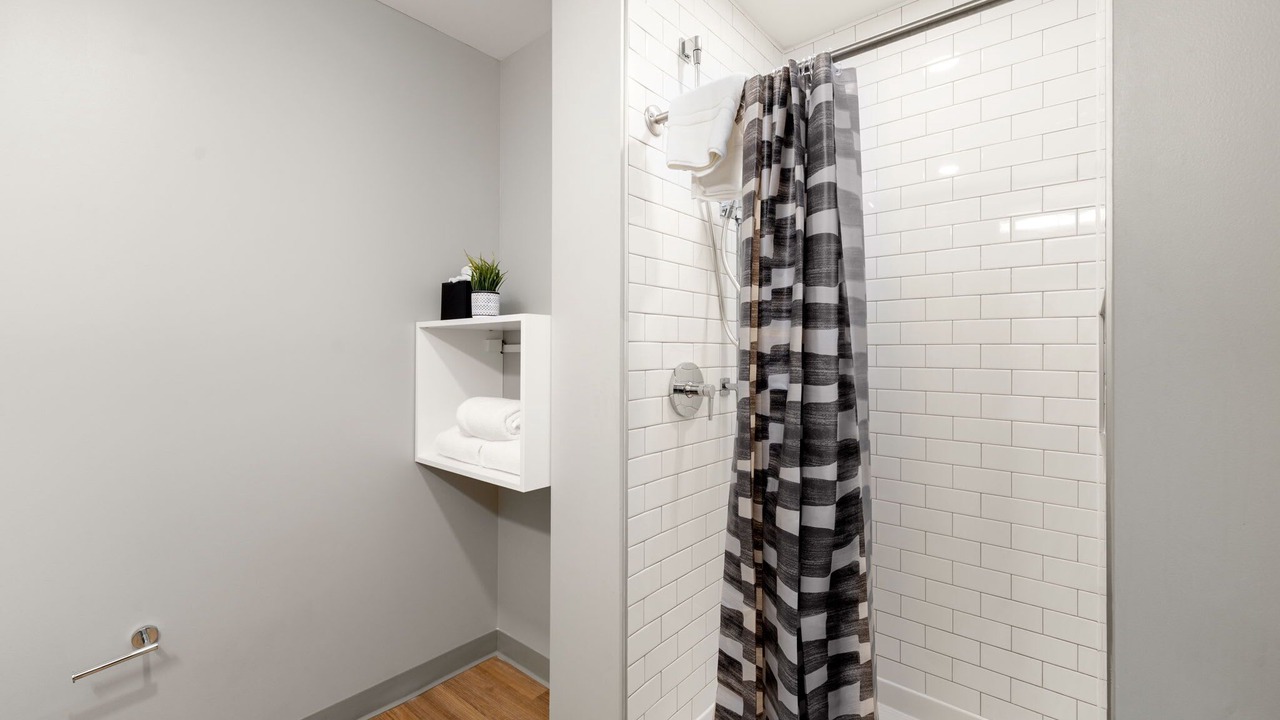 Photo of Bathroom in River North