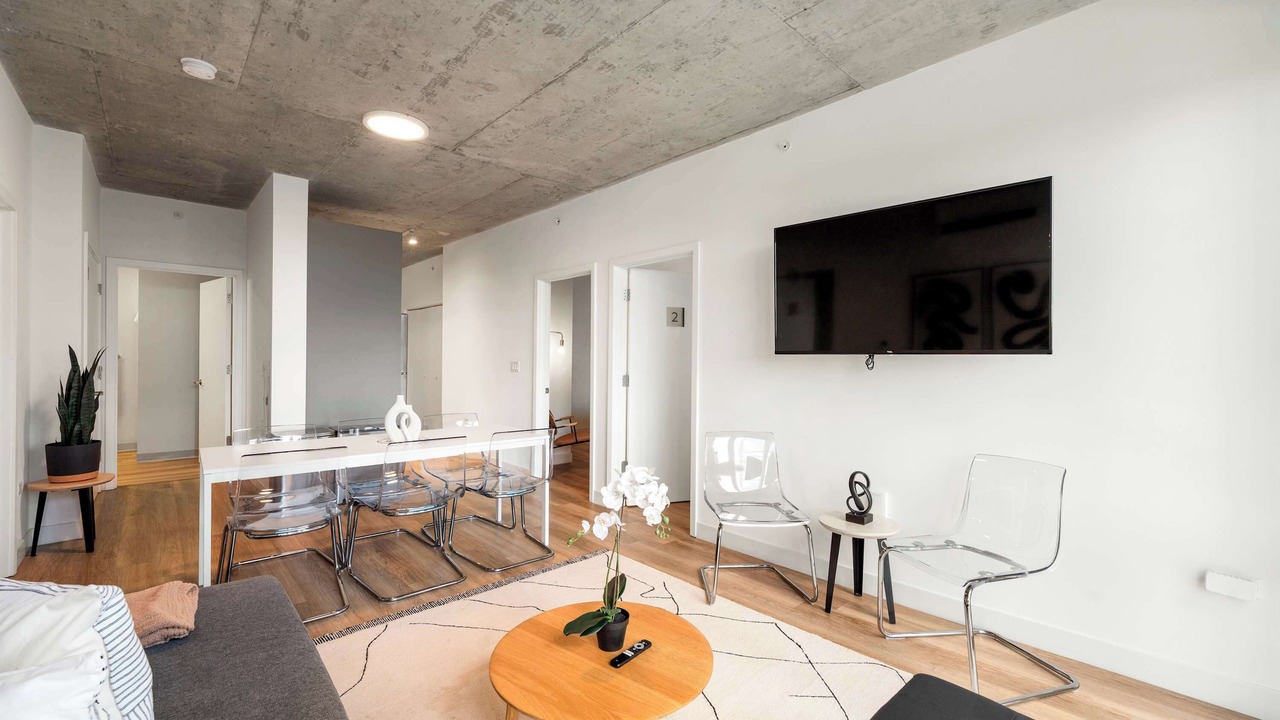 Photo of Livingroom in River North